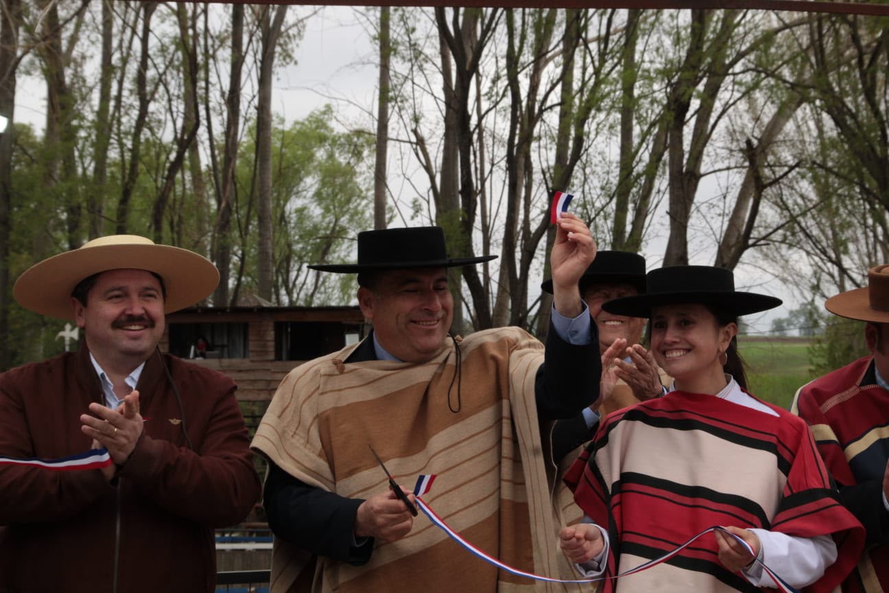 Fotografía 5 del álbum de Asociación Rio Ñuble dio el vamos a la temporada, en el Carmen en el  Rodeo del Club de huasos Navidad